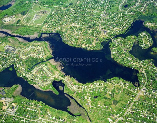 Woodhull Lake in Oakland County, Michigan